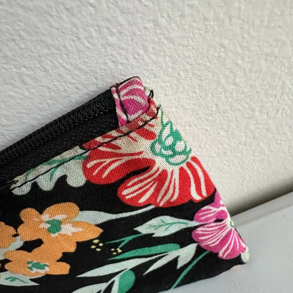 Vera Bradley Signature Cotton Tangerine Twist Zip ID Case Mini Cards Wallet - Picture 4 of 5